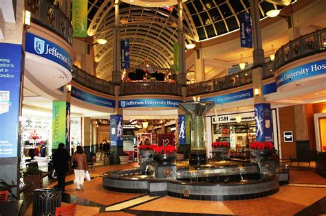 Good shopping near me - Top 10 Best Shopping Malls in Sacramento, CA - February 2024 - Yelp - Westfield Galleria at Roseville, Arden Fair, Lake Crest Village, Citrus Town Center, Folsom Premium Outlets, The Promenade, Pavilions, Delta Shores Shopping Center, Loehmann's Plaza, 500 Capitol Mall Tower 
